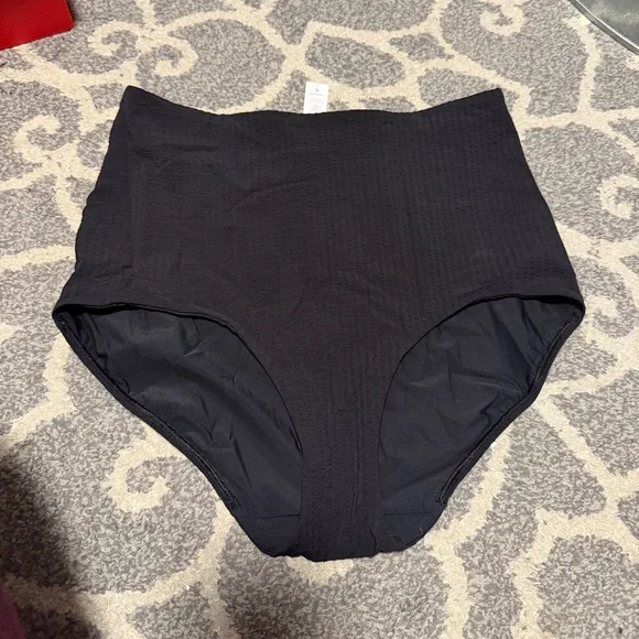 Waterside Seersucker High-Waisted Skimpy Bikini Bottom, size M - Picture 1 of 4